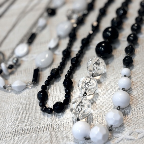 Vintage to modern jewelry bundle - Picture 3 of 6